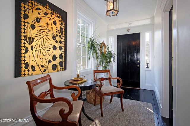 917 Broad Street, Shrewsbury Boro, NJ 07702