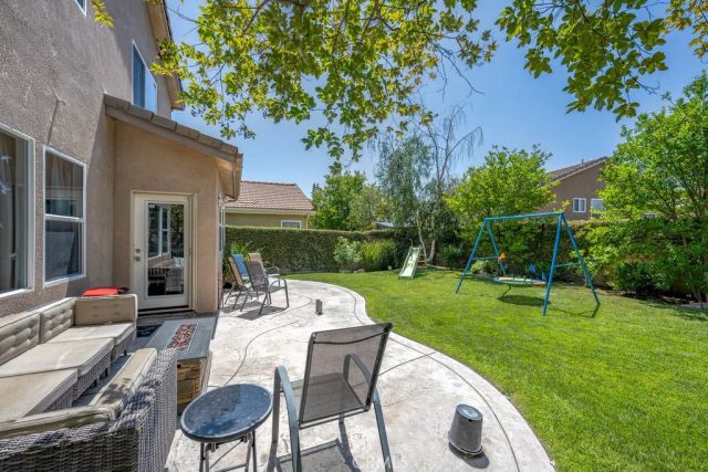 28315 Maitland, Saugus, CA 91350