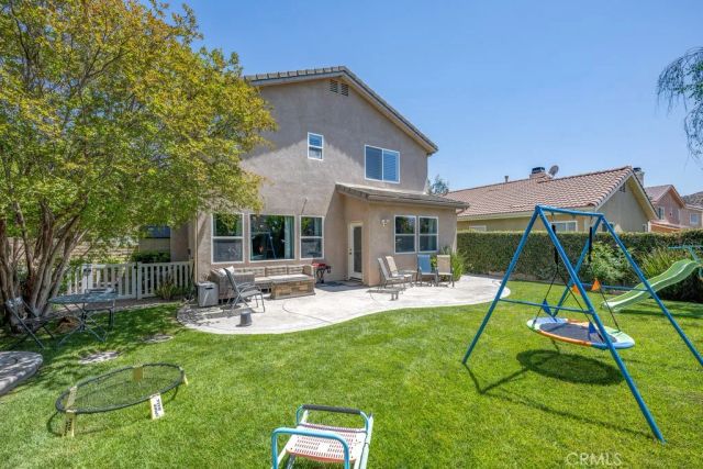 28315 Maitland, Saugus, CA 91350