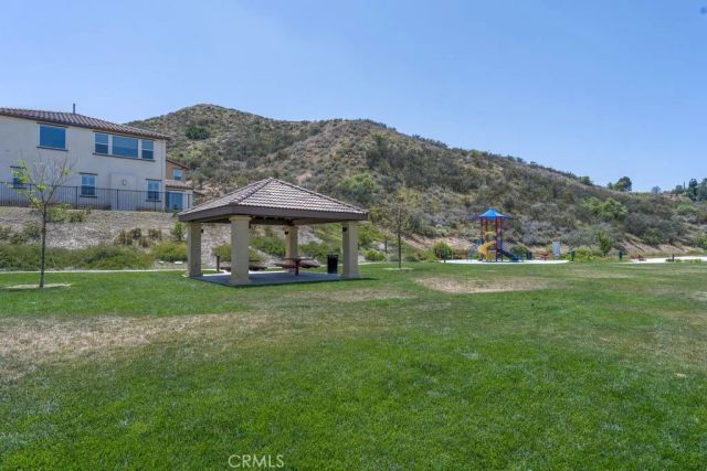 28315 Maitland, Saugus, CA 91350