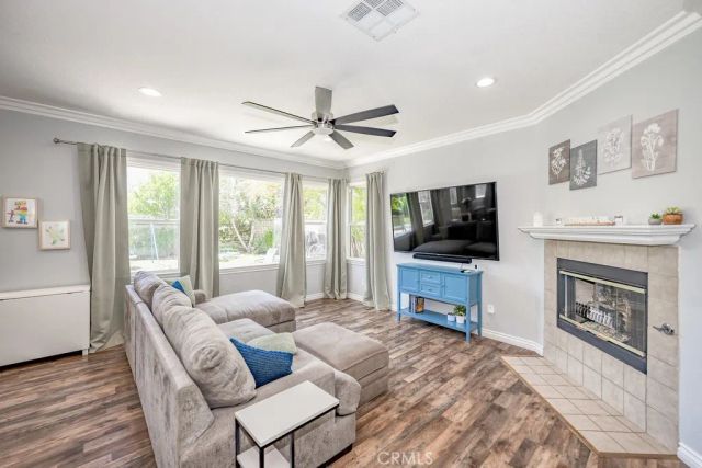 28315 Maitland, Saugus, CA 91350