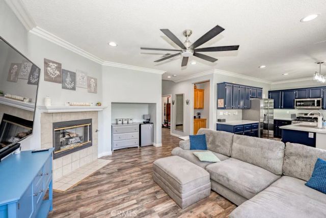 28315 Maitland, Saugus, CA 91350
