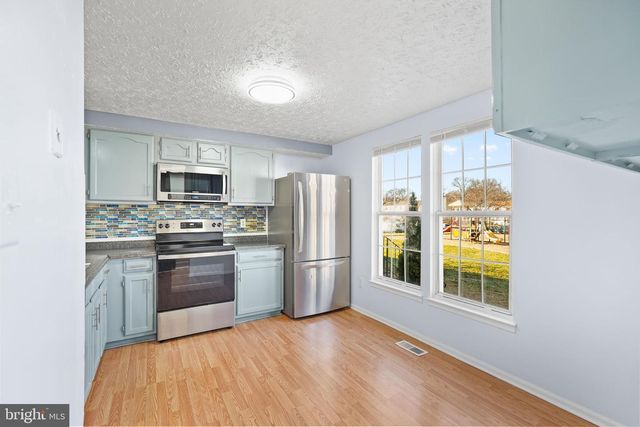 6917 VILLA DEL REY CT, Springfield, VA 22150