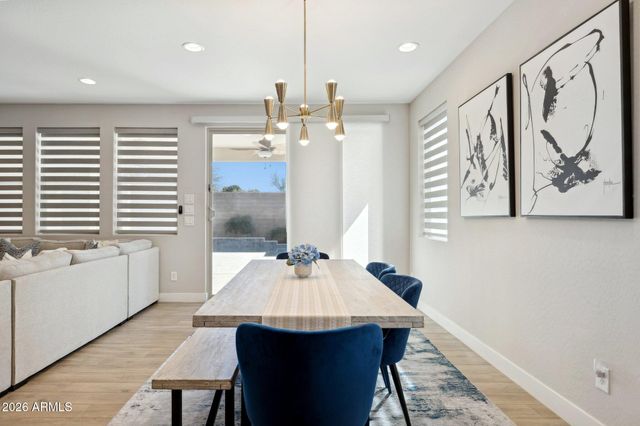 6875 W SPUR Drive, Peoria, AZ 85383