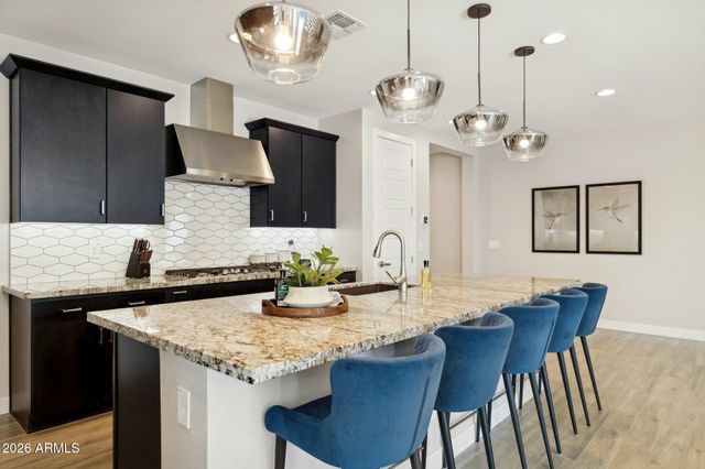 6875 W SPUR Drive, Peoria, AZ 85383