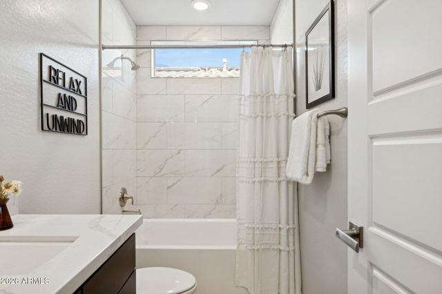 6875 W SPUR Drive, Peoria, AZ 85383