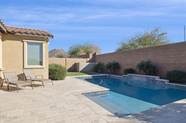 6875 W SPUR Drive, Peoria, AZ 85383