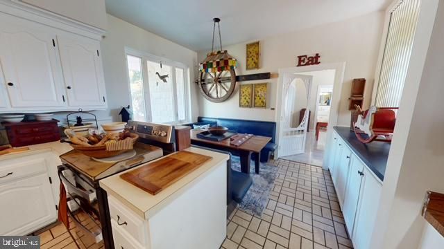 19 VALLEY RD, Lewistown, PA 17044