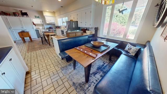 19 VALLEY RD, Lewistown, PA 17044