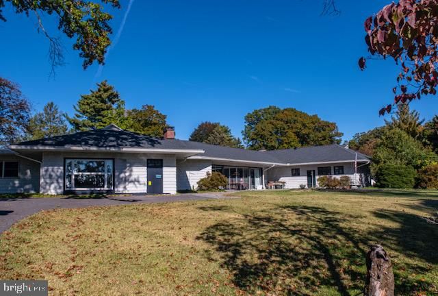 19 VALLEY RD, Lewistown, PA 17044