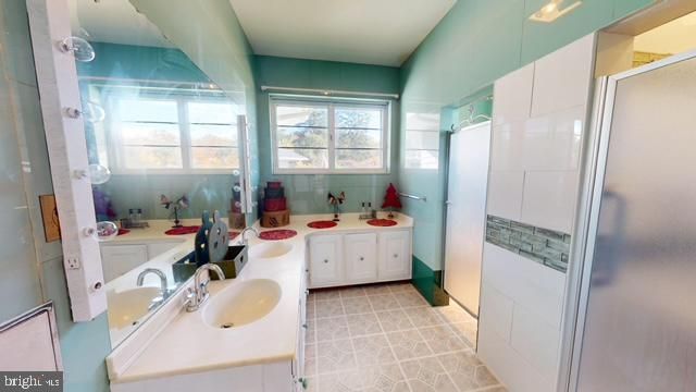 19 VALLEY RD, Lewistown, PA 17044