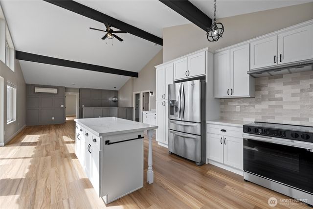 1268 Pilchuck Dr FI, Fox Island, WA 98333
