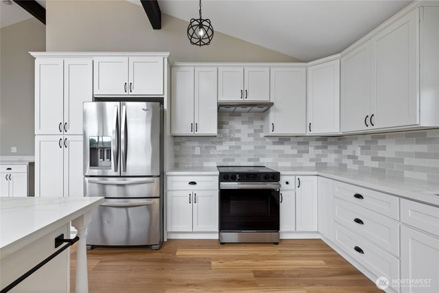 1268 Pilchuck Dr FI, Fox Island, WA 98333