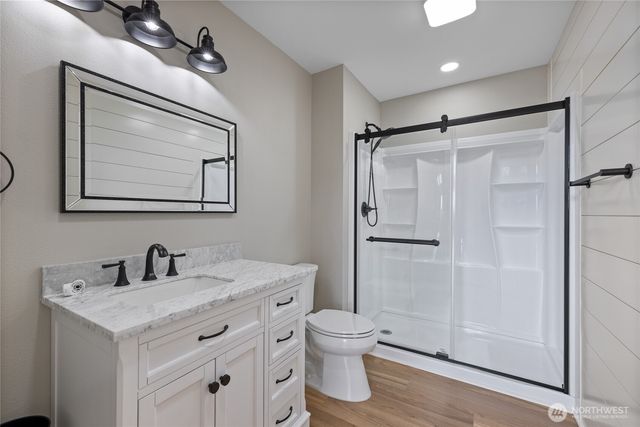 1268 Pilchuck Dr FI, Fox Island, WA 98333