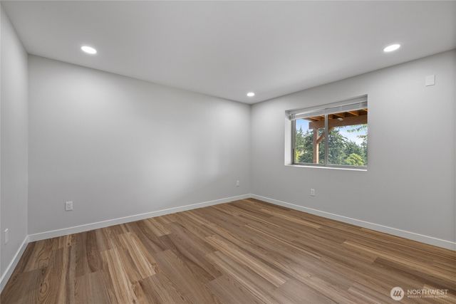 1268 Pilchuck Dr FI, Fox Island, WA 98333