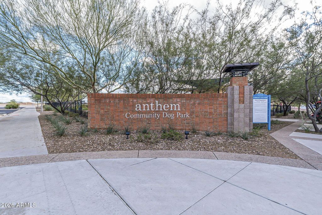 Image 39 of property listing at 7674 W CACTUS WREN Way, Florence, AZ 85132