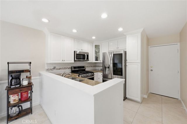 13091 Hubbard Street 5, Sylmar, CA 91342