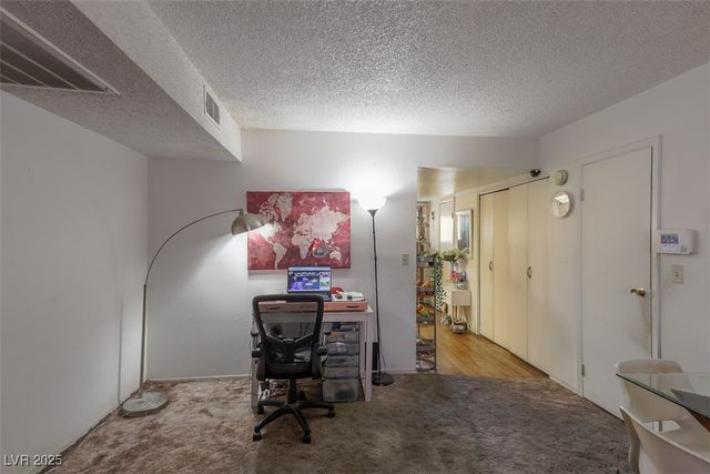 431 Las Casitas Way, Las Vegas, NV 89121