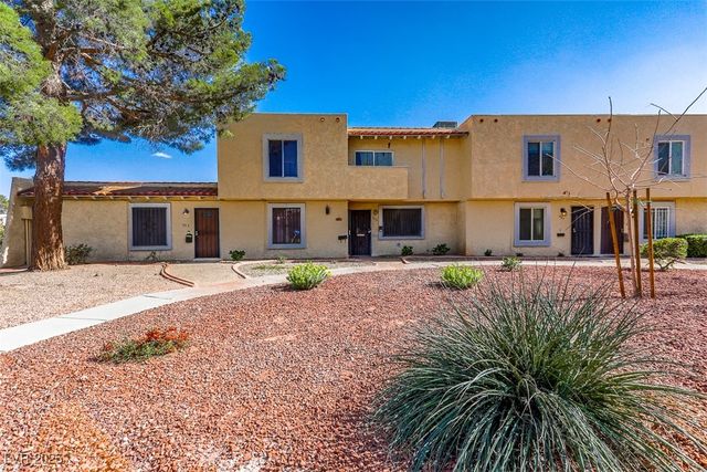 431 Las Casitas Way, Las Vegas, NV 89121