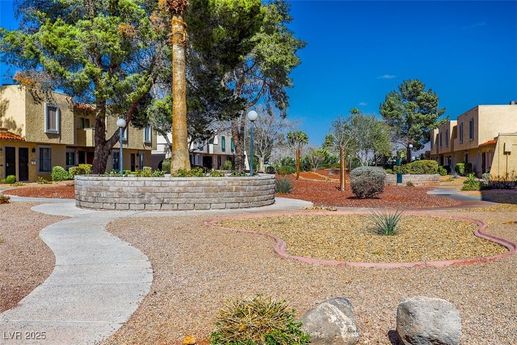 431 Las Casitas Way, Las Vegas, NV 89121