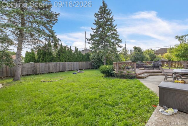 200 Rosemary Street, Dearborn Heights, MI 48127