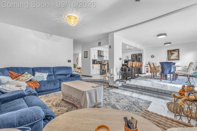 200 Rosemary Street, Dearborn Heights, MI 48127