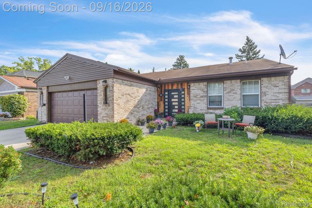 200 Rosemary Street, Dearborn Heights, MI 48127