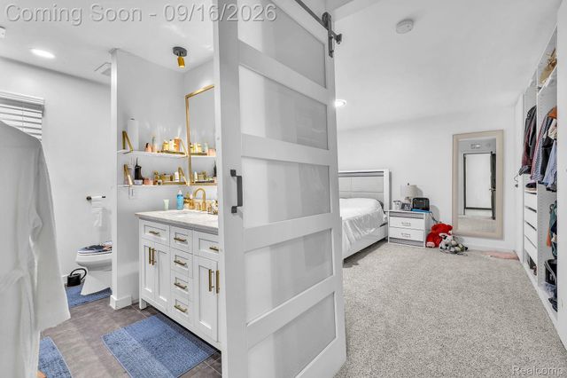 200 Rosemary Street, Dearborn Heights, MI 48127