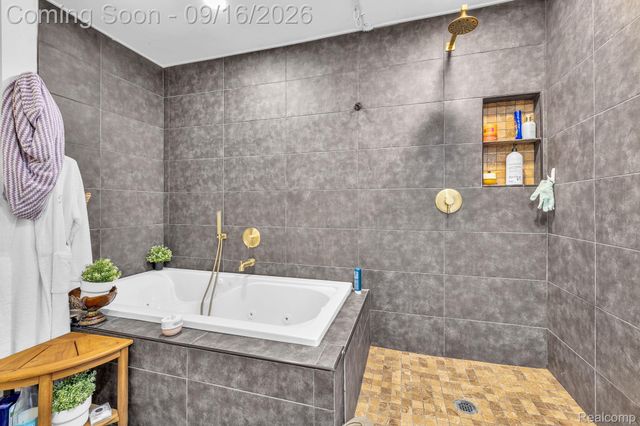 200 Rosemary Street, Dearborn Heights, MI 48127
