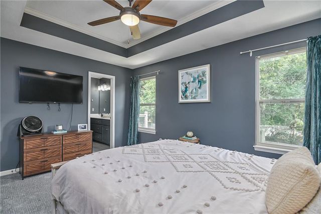 20022 W 220th Terrace, Spring Hill, KS 66083