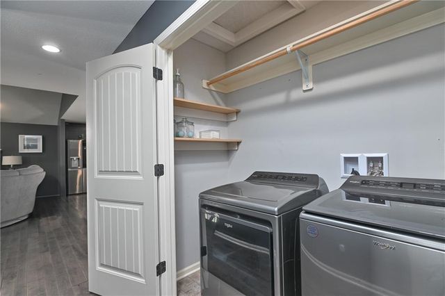 20022 W 220th Terrace, Spring Hill, KS 66083