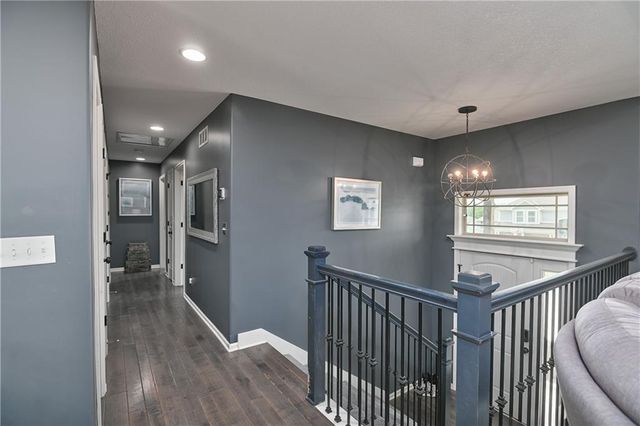 20022 W 220th Terrace, Spring Hill, KS 66083
