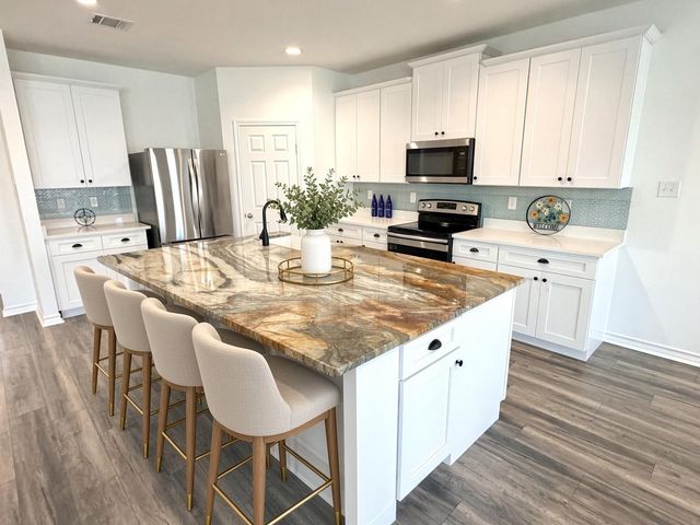 116 Rock Ridge Trail, Liberty Hill, TX 78642