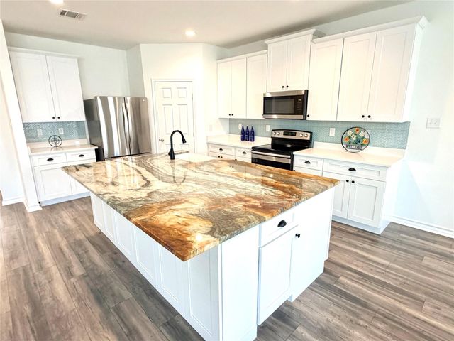 116 Rock Ridge Trail, Liberty Hill, TX 78642