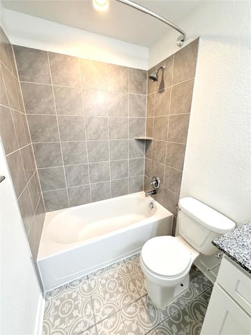 116 Rock Ridge Trail, Liberty Hill, TX 78642