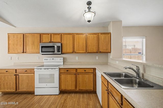 3162 W SUNSHINE BUTTE Drive, San Tan Valley, AZ 85144