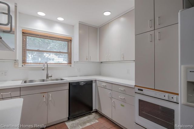 3356 Harding Street, Dearborn, MI 48124
