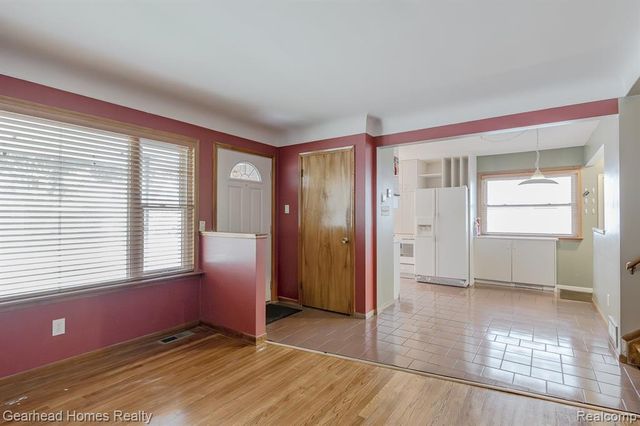 3356 Harding Street, Dearborn, MI 48124
