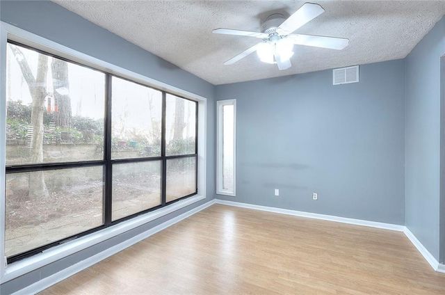 5137 Roswell Road 6, Sandy Springs, GA 30342