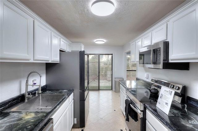 5137 Roswell Road 6, Sandy Springs, GA 30342