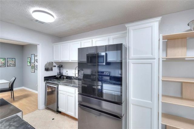 5137 Roswell Road 6, Sandy Springs, GA 30342