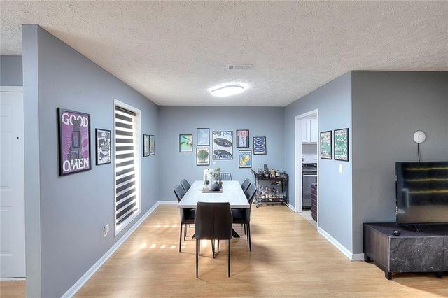 5137 Roswell Road 6, Sandy Springs, GA 30342