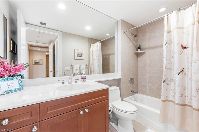 23850 Via Italia CIR 604, Estero, FL 34134