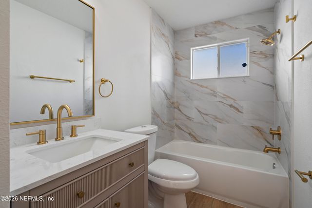 1355 SUMMERBROOK Drive, Middleburg, FL 32068