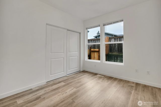 21317 Locust Way, Lynnwood, WA 98036