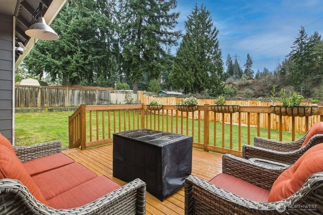 21317 Locust Way, Lynnwood, WA 98036