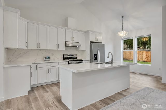 21317 Locust Way, Lynnwood, WA 98036