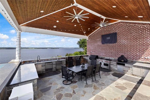 222 Eagles Bluff Boulevard, Bullard, TX 75757