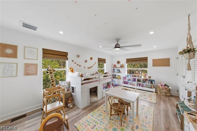 9248 Kincaid CT, Sanibel, FL 33957