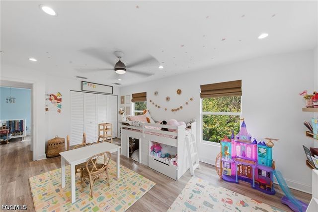 9248 Kincaid CT, Sanibel, FL 33957